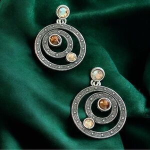 Brighton silver circles earrings with topaz & champagne colored crystals. NWOT
